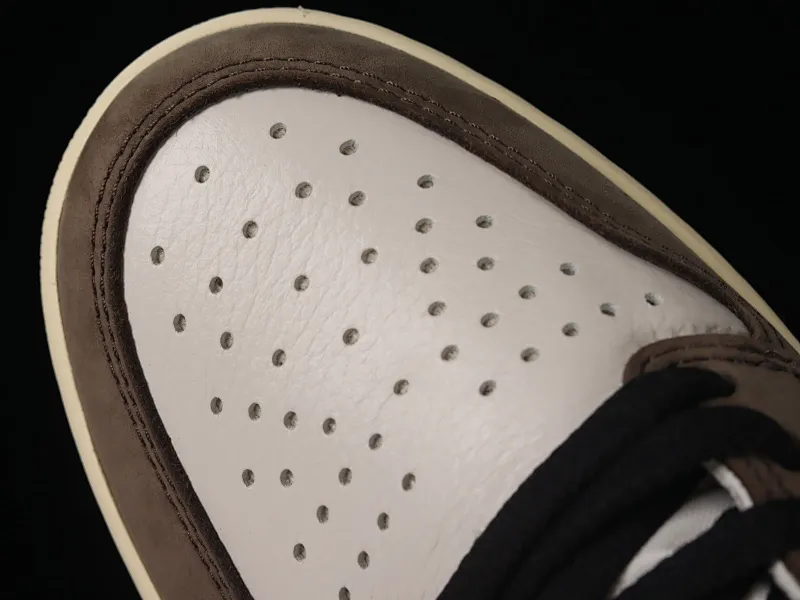 All Categories Air Jordan Jordan Series Basketball Shoes Air Jordan 1 High LJR Version Travis Scott x Air Jordan 1 High OG AJ1 Reverse Hook Limited Edition CD4487-100